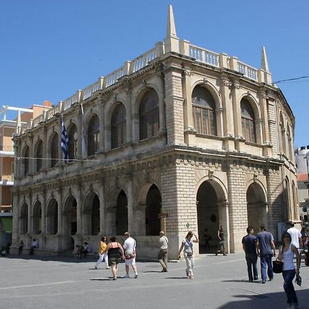 Archipelagos Apt In The Heart Of The City Heraklion  Bagian luar foto