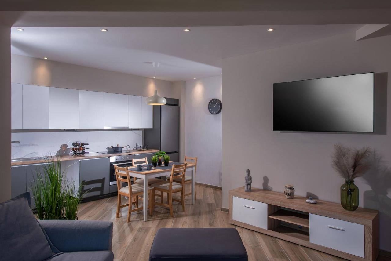 Archipelagos Apt In The Heart Of The City Heraklion  Bagian luar foto