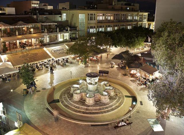 Archipelagos Apt In The Heart Of The City Heraklion  Bagian luar foto